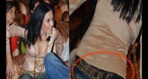 Celebrities Exposed | Bollywood Wardrobe Malfunction